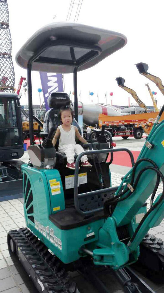 到“海博會”邂逅山河智能“兩挖”精品