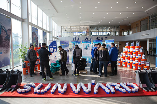 逆市可為！山河智能挖掘機(jī)首場(chǎng)展銷(xiāo)會(huì)完美收官