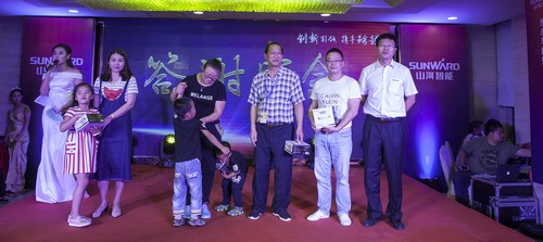 山河智能酷帥曾大蝦，一大波美圖帶你親臨北京BICES展