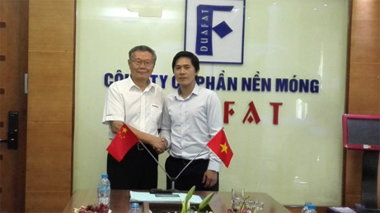 山河智能VS越南奮發(fā)：球賽精彩紛呈，合作天長地久