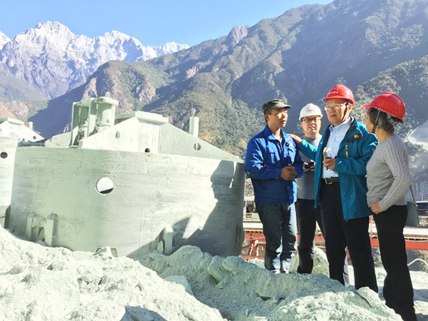 為客戶(hù)創(chuàng)造價(jià)值，山河智能董事長(zhǎng)元旦為一線服務(wù)團(tuán)隊(duì)點(diǎn)贊