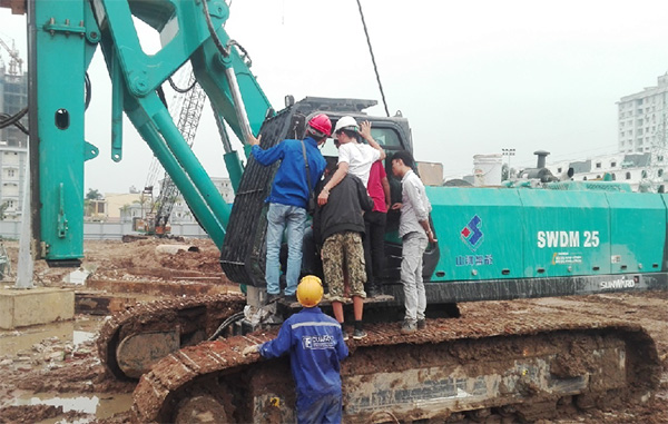 服務(wù)一線‖在越南為十臺(tái)旋挖鉆機(jī)做“保姆”的日子