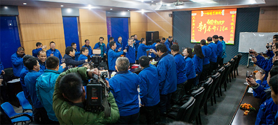 新年開門紅：一切為了勝利