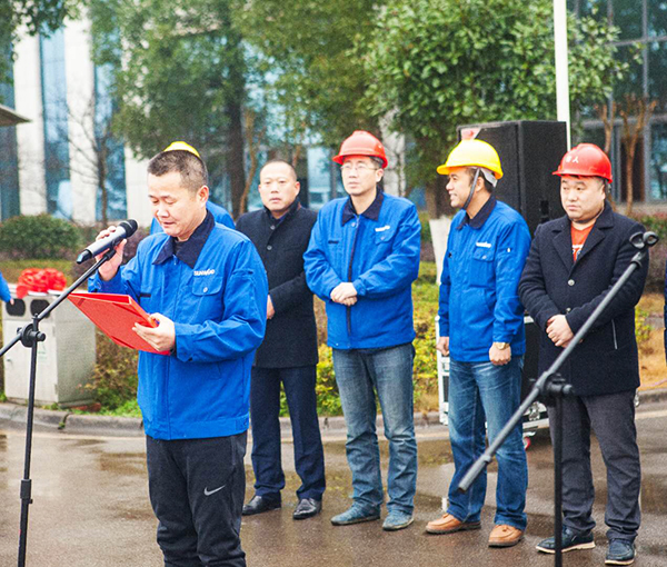 新年開門紅！山河智能5000萬裝備批量發(fā)車