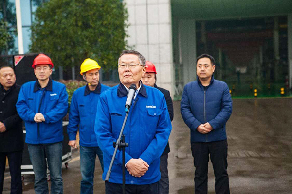 新年開門紅！山河智能5000萬裝備批量發(fā)車