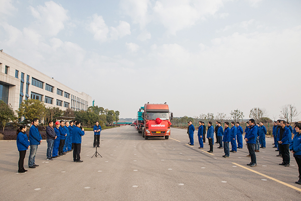 情人節(jié)牽手成功，山河智能SWDM520“我愛你”出嫁了