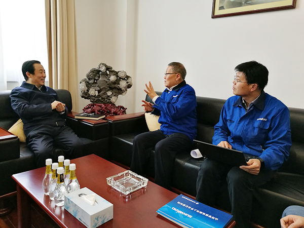 你們“一點三線”我記住了！達(dá)哲省長為山河智能鼓勁