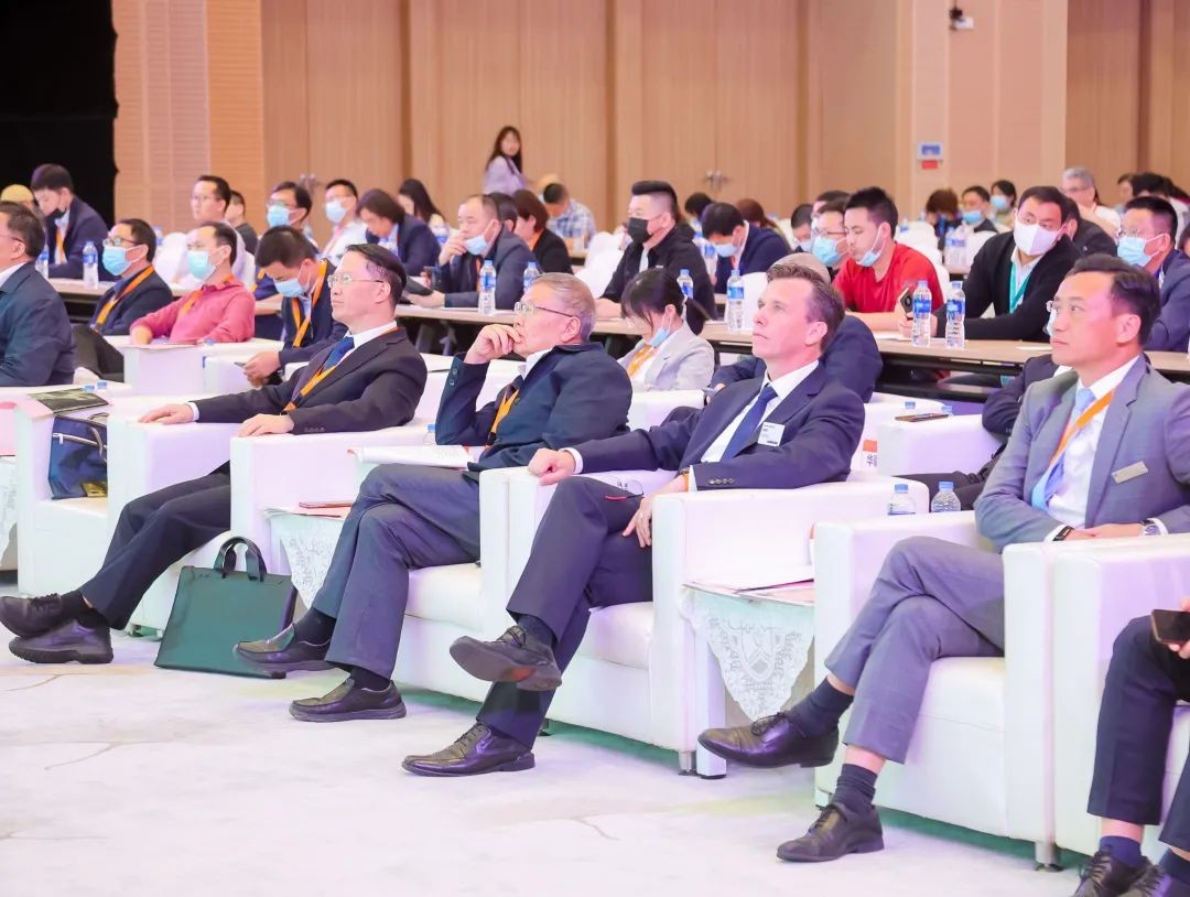 何清華出席長沙國際工程機械產(chǎn)業(yè)鏈發(fā)展峰會，走“雙循環(huán)”道路關(guān)鍵在于“要做好自己的事情”