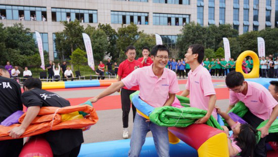 風(fēng)華十九載，攜手再騰飛！——慶祝山河智能成立十九周年表彰會(huì)暨趣味運(yùn)動(dòng)會(huì)