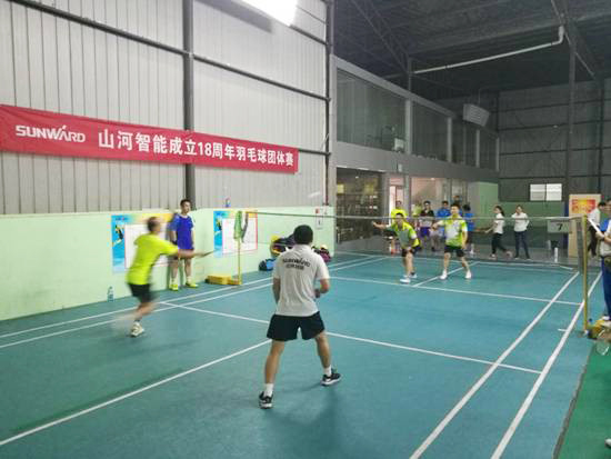 十八載青華歲月，羽動(dòng)山河