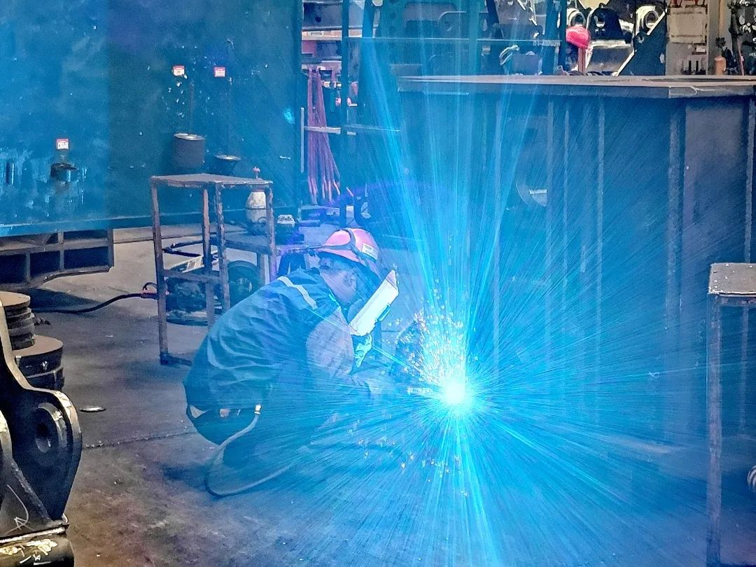 圖集 | 戰(zhàn)高溫！致敬堅(jiān)守一線的他們