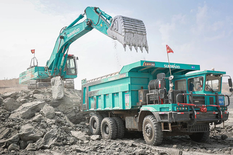 圖集 | 征戰(zhàn)礦山！山河智能綠色礦山成套裝備“大將”云集