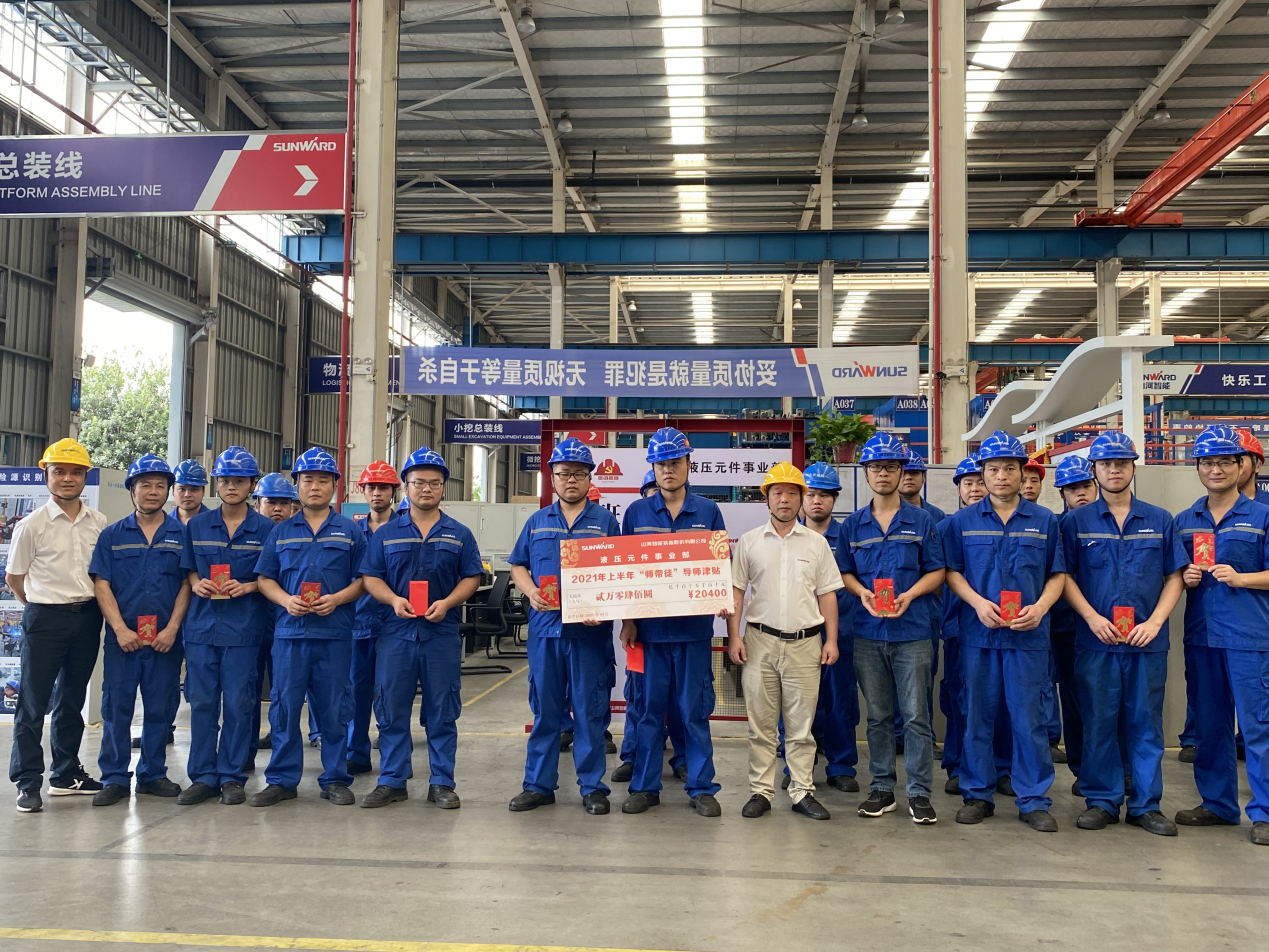 圖集 |超12萬元“帶崗津貼”發(fā)放！為這些導師點贊