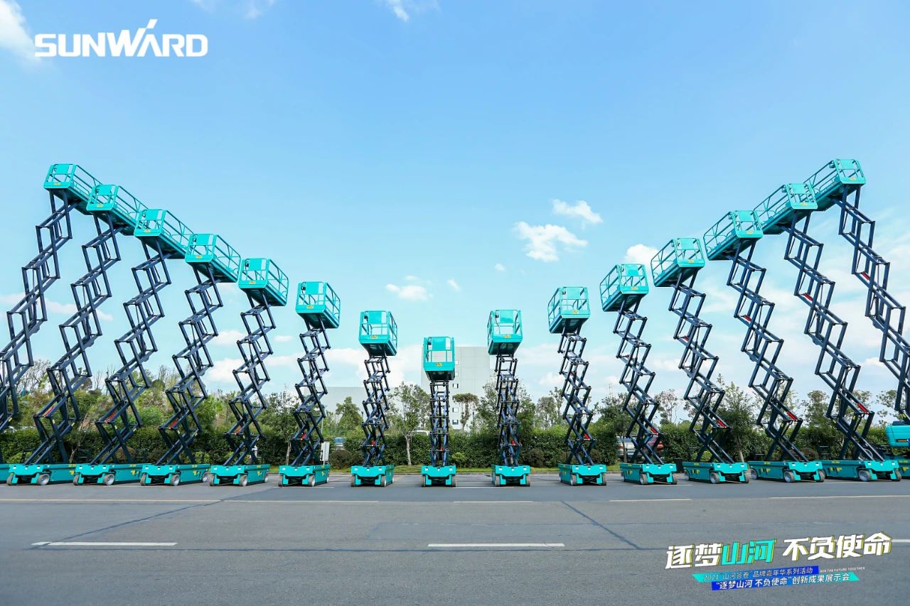 逛展超熱鬧！山河智能成果展示會(huì)高能名場(chǎng)面來襲