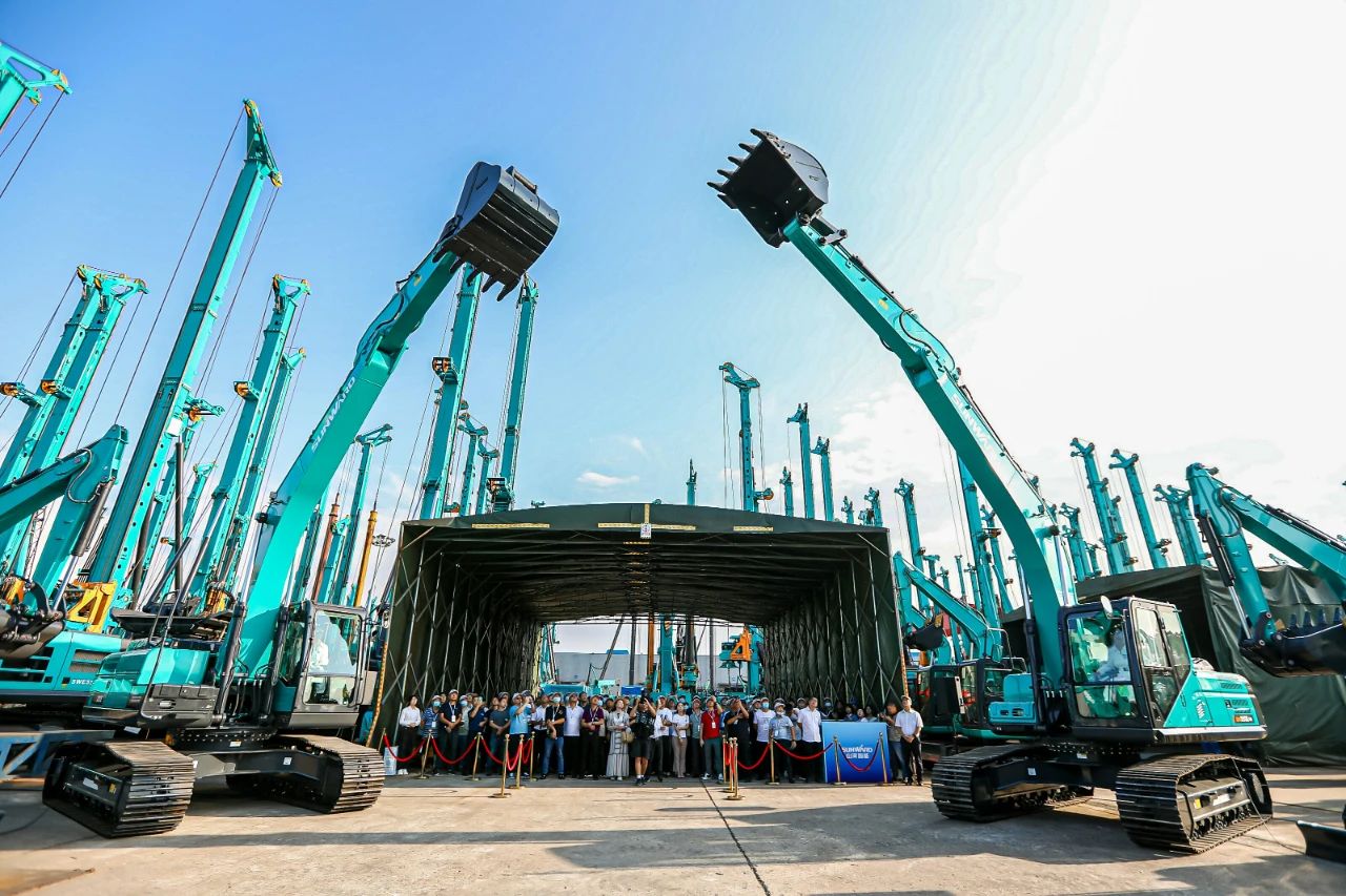 逛展超熱鬧！山河智能成果展示會(huì)高能名場(chǎng)面來襲