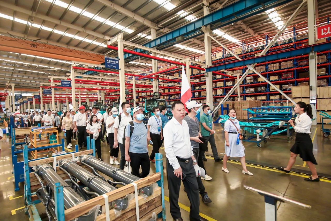 逛展超熱鬧！山河智能成果展示會(huì)高能名場(chǎng)面來襲