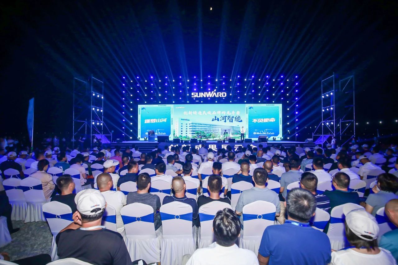 逛展超熱鬧！山河智能成果展示會(huì)高能名場(chǎng)面來襲