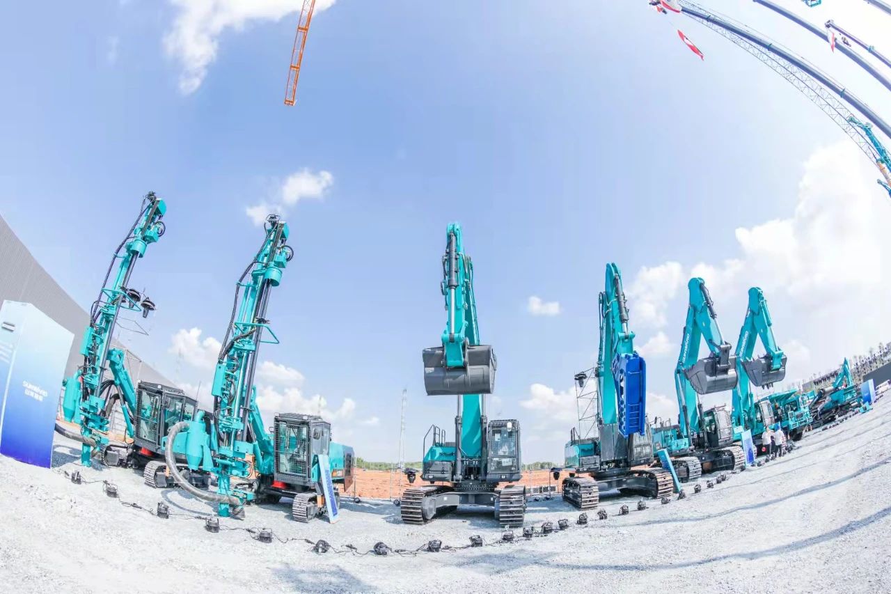 山河智能何清華：創(chuàng)新驅(qū)動(dòng) 數(shù)字賦能，助推制造業(yè)數(shù)字化轉(zhuǎn)型