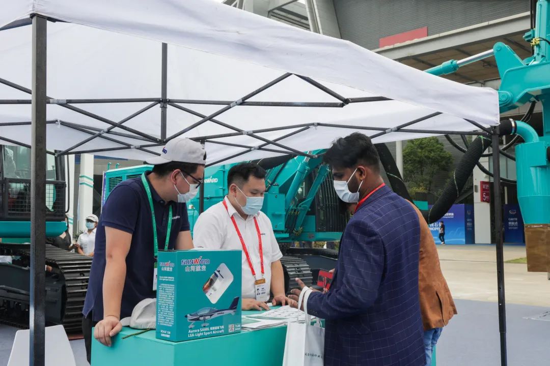 亮相中非經(jīng)貿(mào)博覽會！山河智能盡展工程機械國產(chǎn)品牌魅力