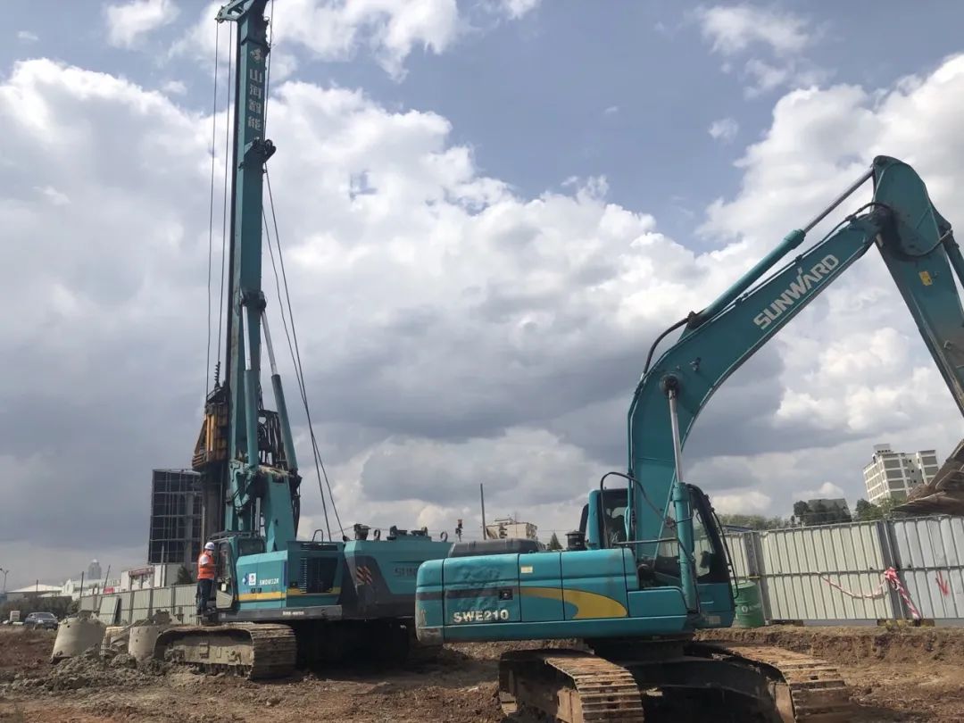 亮相中非經(jīng)貿(mào)博覽會！山河智能盡展工程機械國產(chǎn)品牌魅力