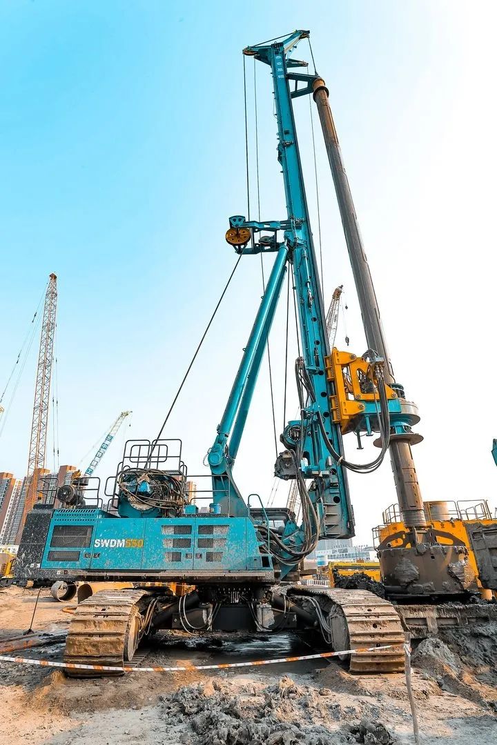 大國重器！山河智能超級裝備助力北京城市副中心綜合交通樞紐站建設(shè)