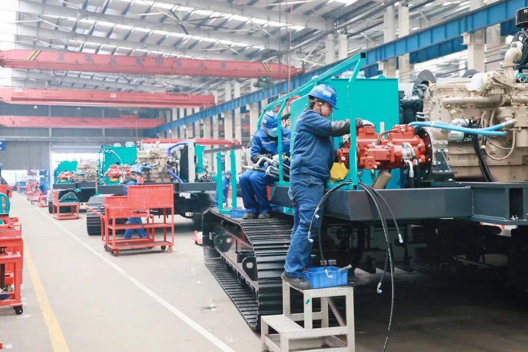 向著沖刺目標(biāo)全力以赴！山河智能正式開工