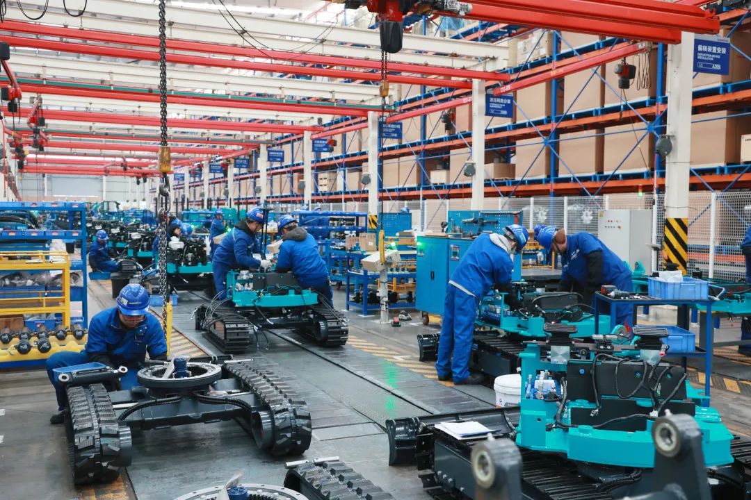 向著沖刺目標(biāo)全力以赴！山河智能正式開工