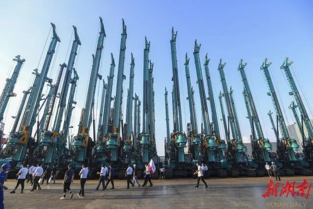 湖南日報 | 堅持創(chuàng)新驅(qū)動，山河智能助力打造國家重要先進制造業(yè)高地