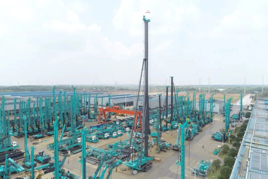 再獲首單！山河智能成為湖南自貿(mào)試驗區(qū)首單“融資租賃+工程機械設(shè)備出口”試點業(yè)務(wù)落地單位