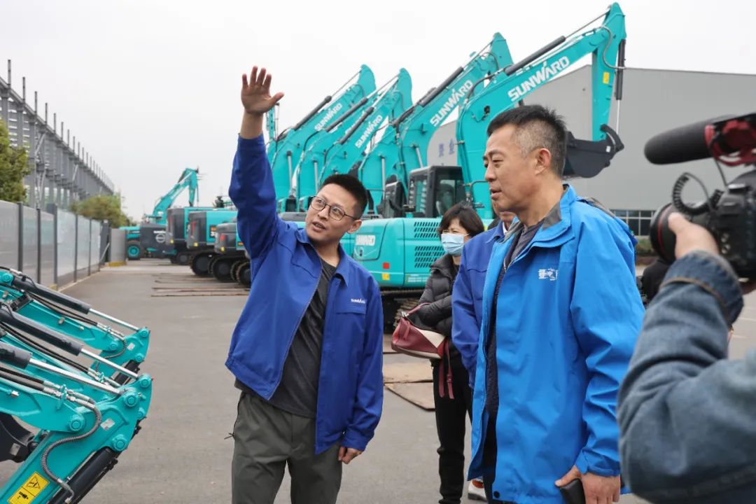 圖集 | 坐等開(kāi)播！山河智能協(xié)拍電視劇《重中之重》殺青