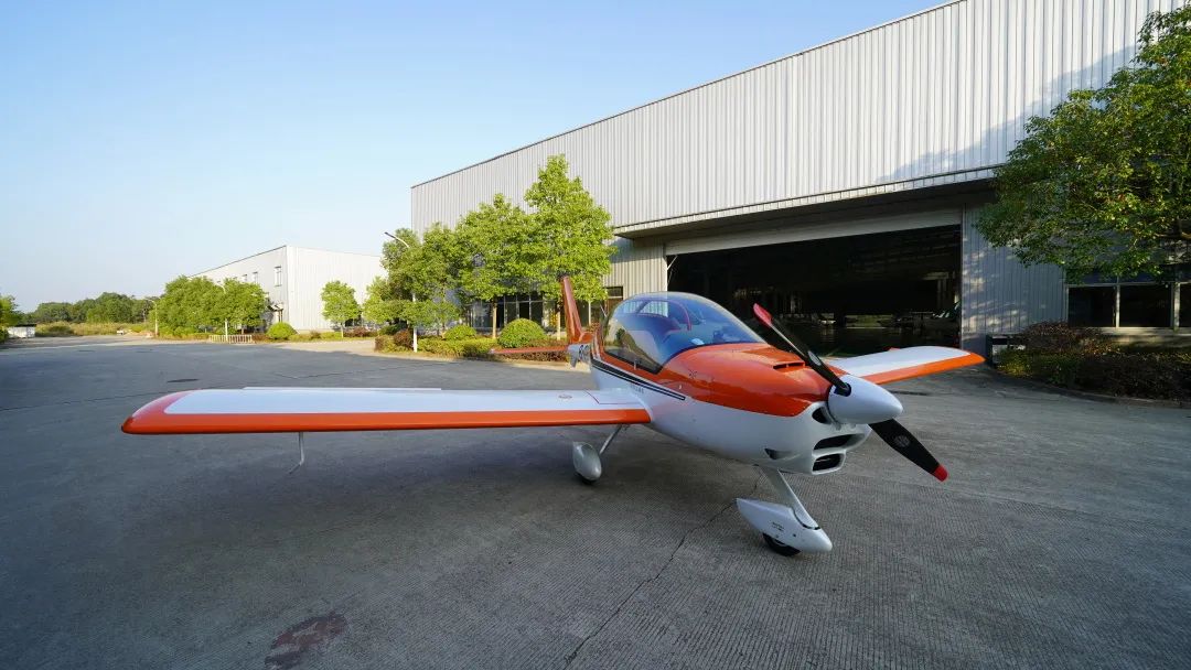 圖集 | 阿若拉穿“鯊”衣，還有更多套裝為天空添彩！