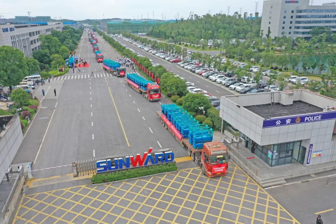 獻(xiàn)禮二十大，再攀新高地！山河智能高空機(jī)械設(shè)備再迎批量發(fā)貨