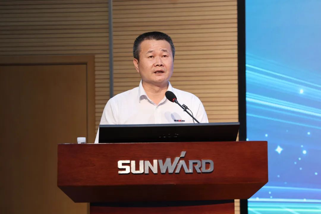 凝心聚力奮力拼搏，向高質(zhì)量發(fā)展交出精彩答卷！山河智能召開全體干部大會