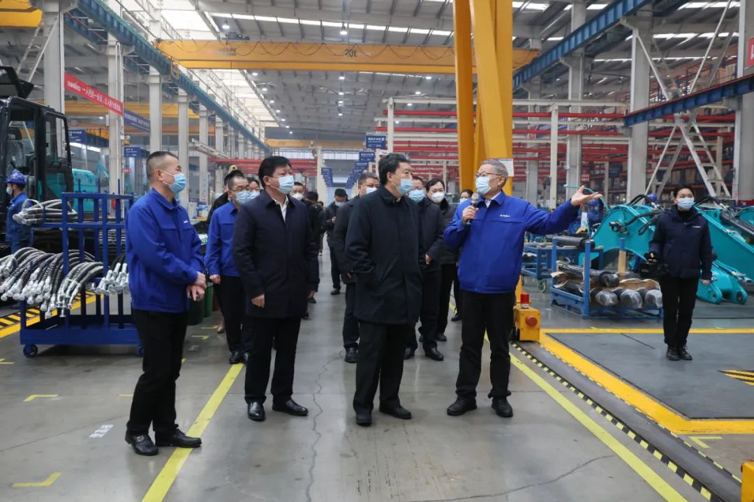 省政協(xié)主席毛萬(wàn)春調(diào)研山河智能