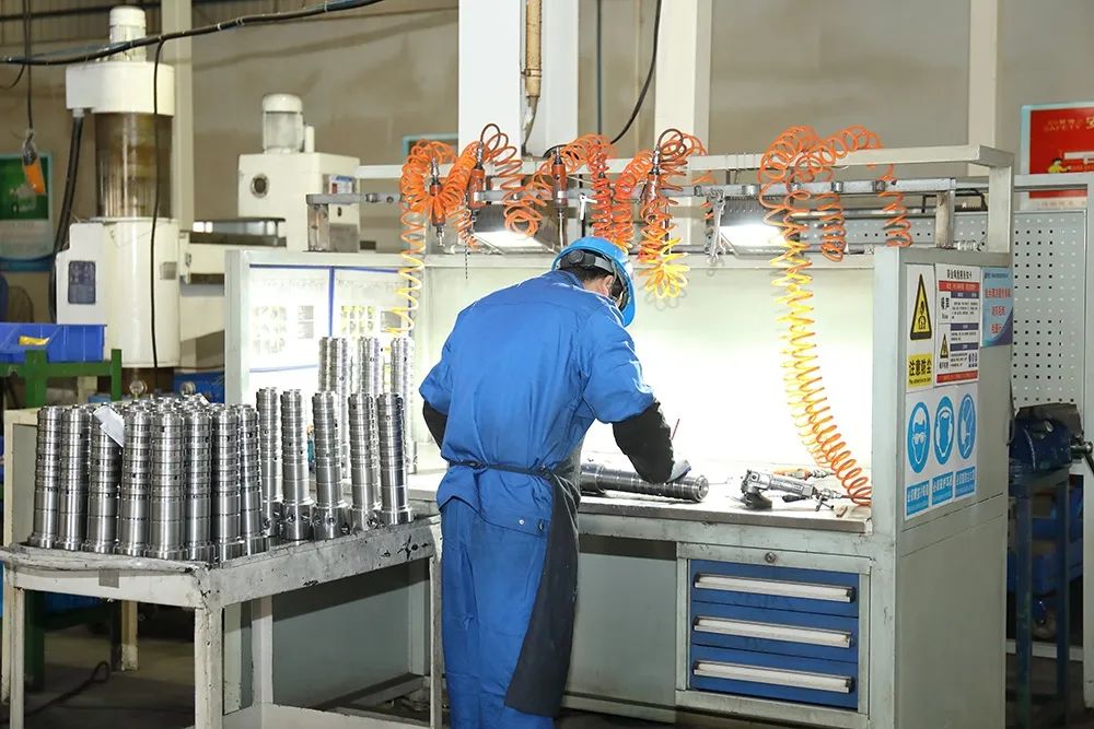 突破液壓元件“卡脖子”技術(shù)！無錫必克獲“江蘇省專精特新中小企業(yè)”榮譽(yù)稱號