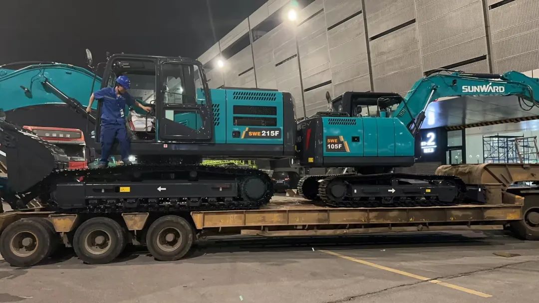 勞動光榮，創(chuàng)造偉大！記錄那些平凡且偉大的勞動瞬間