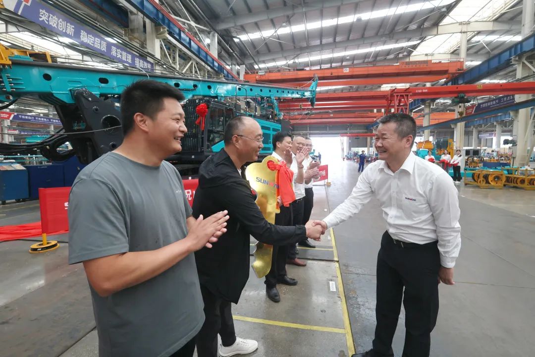 助力“雙碳”、綠動未來！山河智能增程式電動旋挖鉆機、液壓混合動力旋挖鉆機齊交付