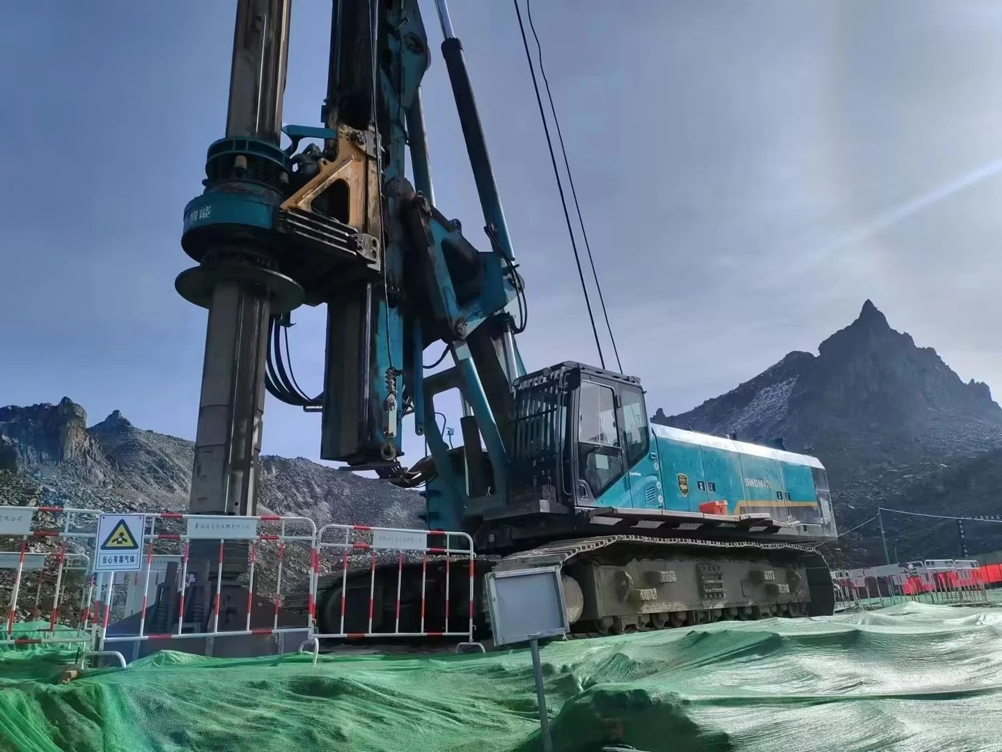 助力世界最高海拔特高壓直流輸電工程，山河智能旋挖鉆機展現(xiàn)硬核實力