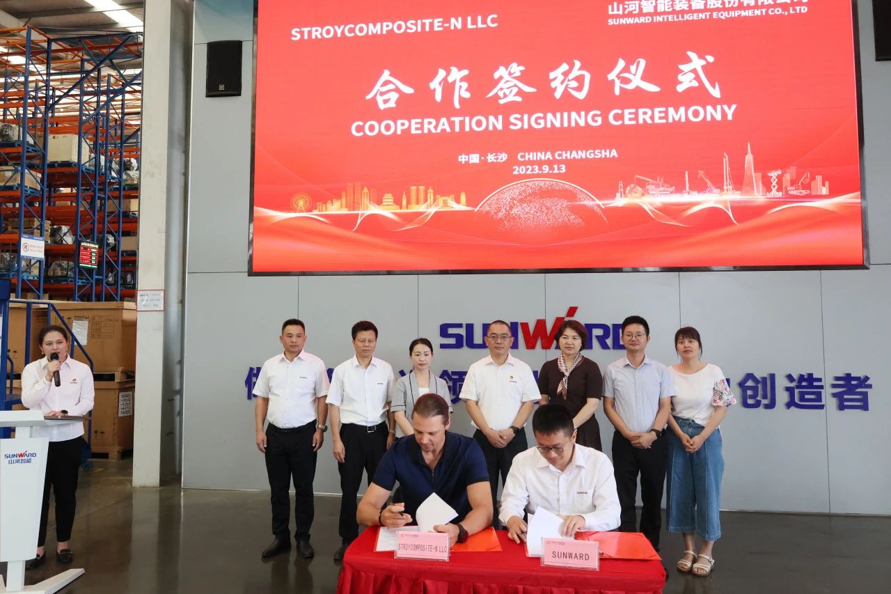 持續(xù)進(jìn)軍國際市場！山河智能近百臺設(shè)備集中發(fā)貨