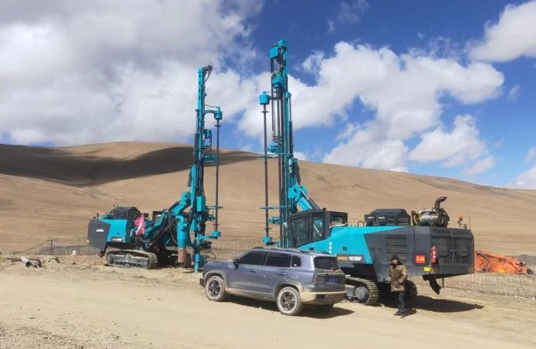 勇闖昆侖山！山河智能鑿巖設(shè)備攻克海拔5600米!