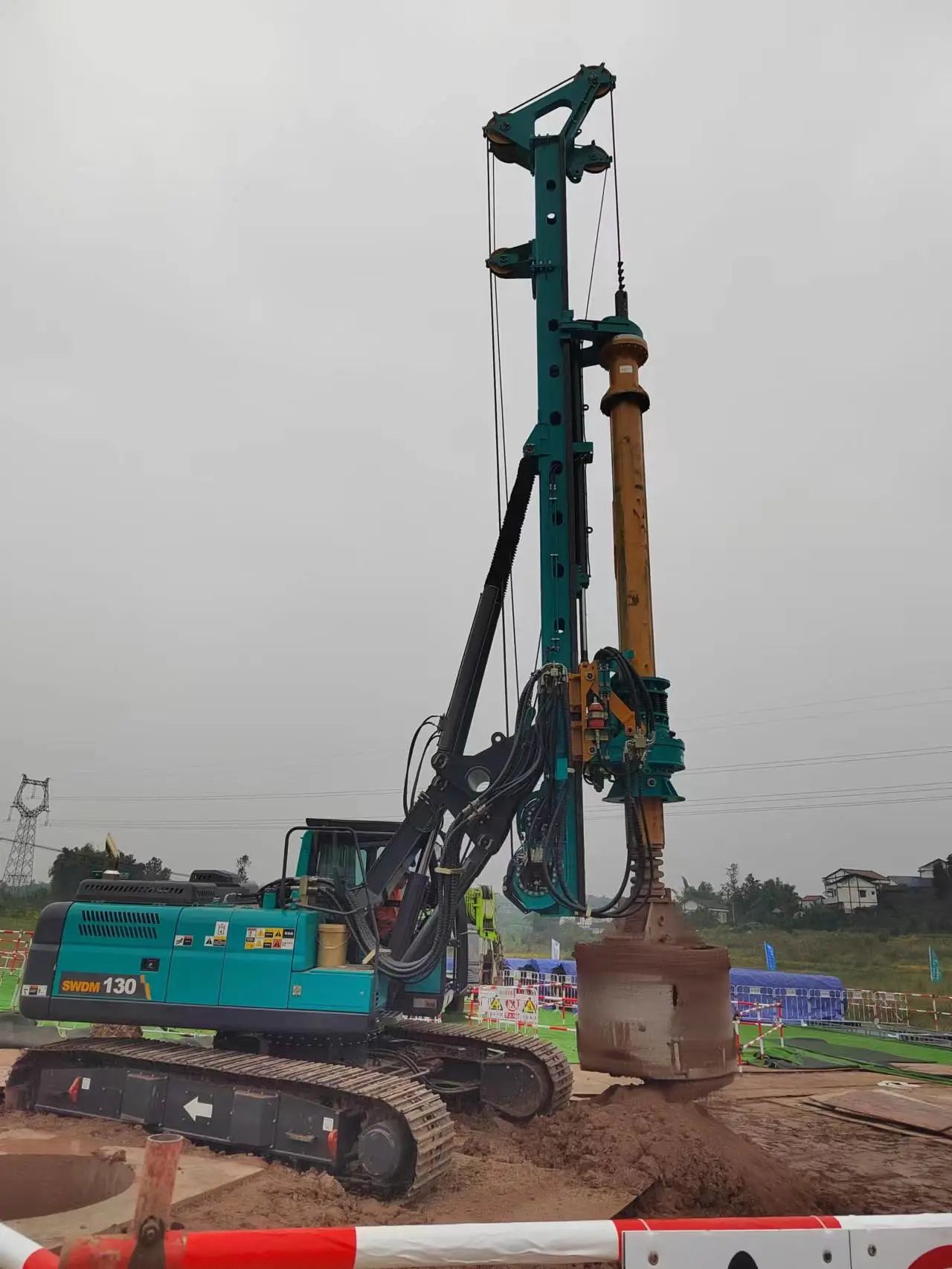 “強(qiáng)將”出擊！山河智能旋挖鉆機(jī)助力哈密送重慶特高壓工程