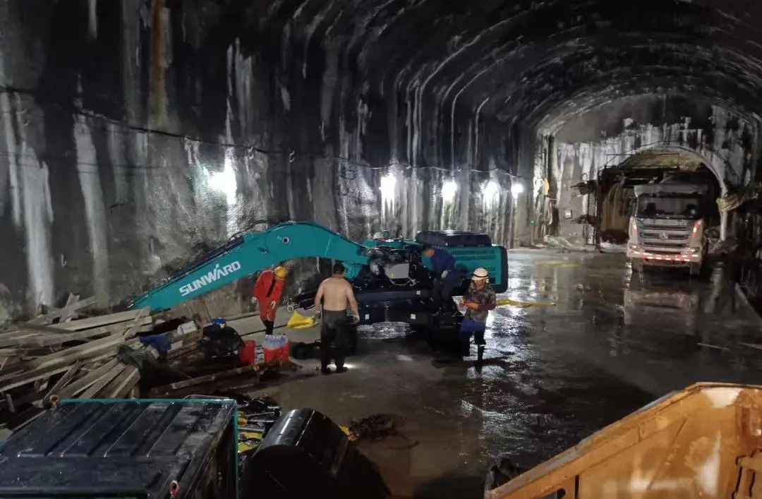 山河智能售后服務(wù)：全力以赴，賦予機(jī)器生命與活力