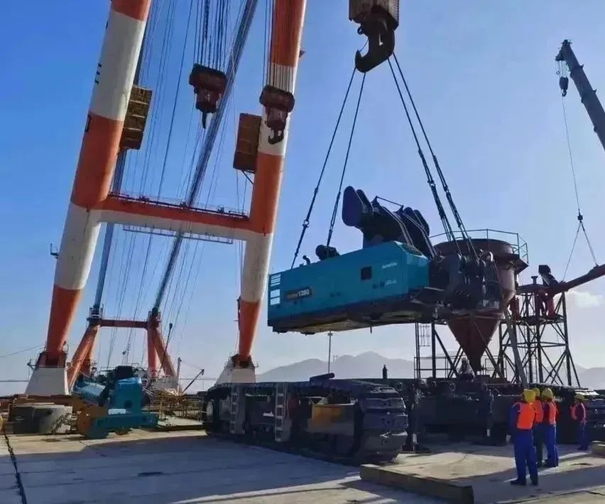 全面告捷！山河智能超級旋挖鉆機圓滿完成甬舟鐵路西堠門公鐵兩用大橋樁基施工任務(wù)