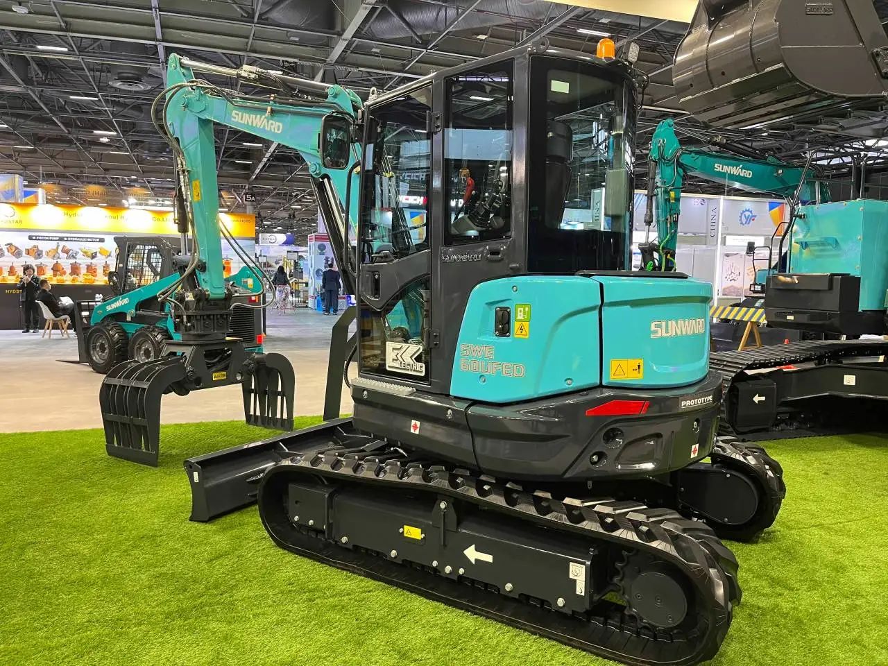 贏戰(zhàn)INTERMAT 2024！山河智能土方機(jī)械深耕全球高端市場(chǎng)