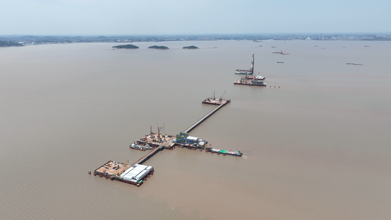 先導(dǎo)式創(chuàng)新，再推電動(dòng)新品！山河智能SWDM520EE增程式旋挖鉆機(jī)推介會(huì)成功舉辦