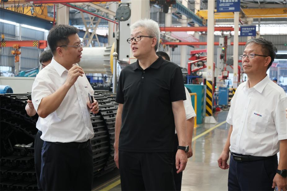 中國(guó)五礦工會(huì)主席、職工董事張曄到山河智能調(diào)研交流