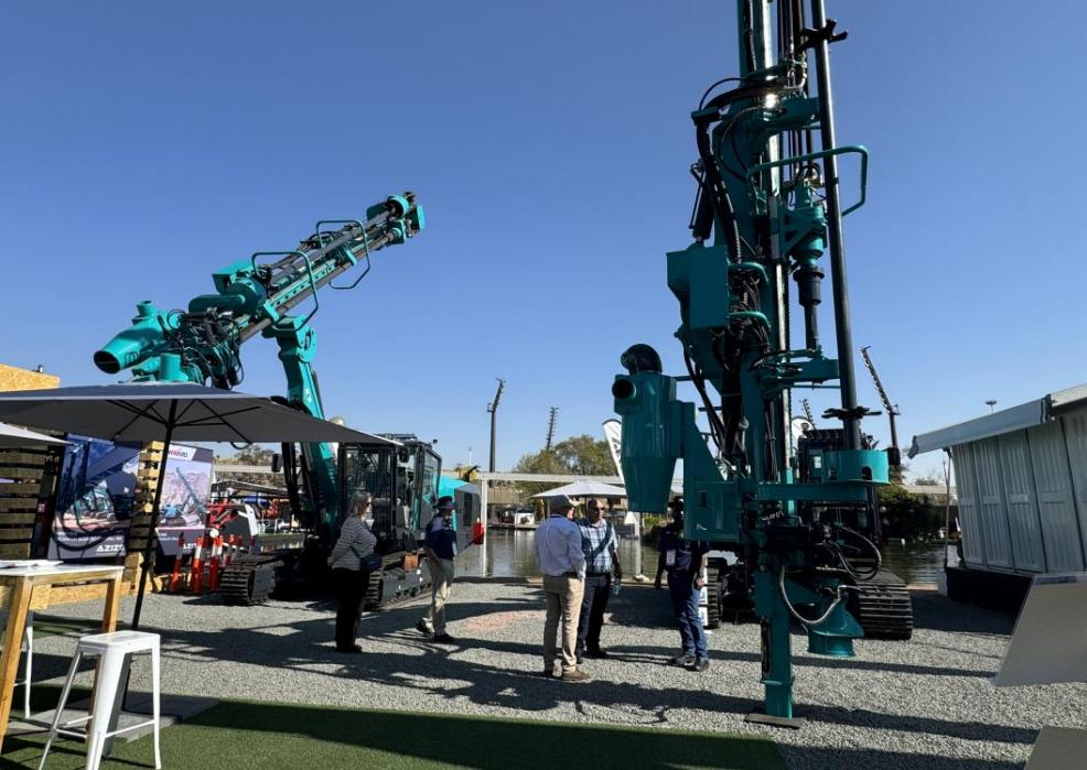 跨越山海，重器遠航！山河智能亮相南非最大礦業(yè)展會