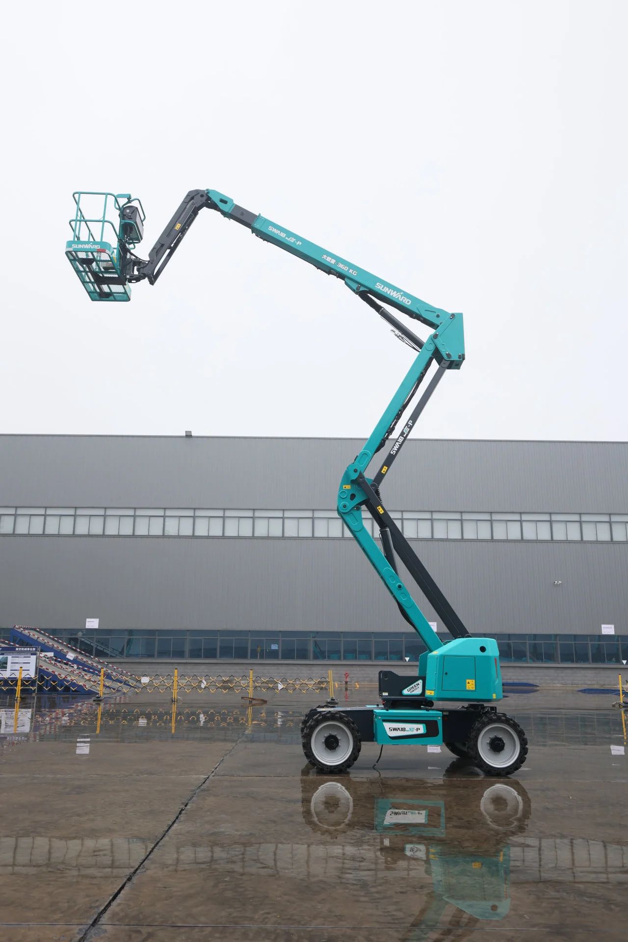 點贊！山河智能創(chuàng)新設(shè)備榮登CMIIC2024明星產(chǎn)品榜單