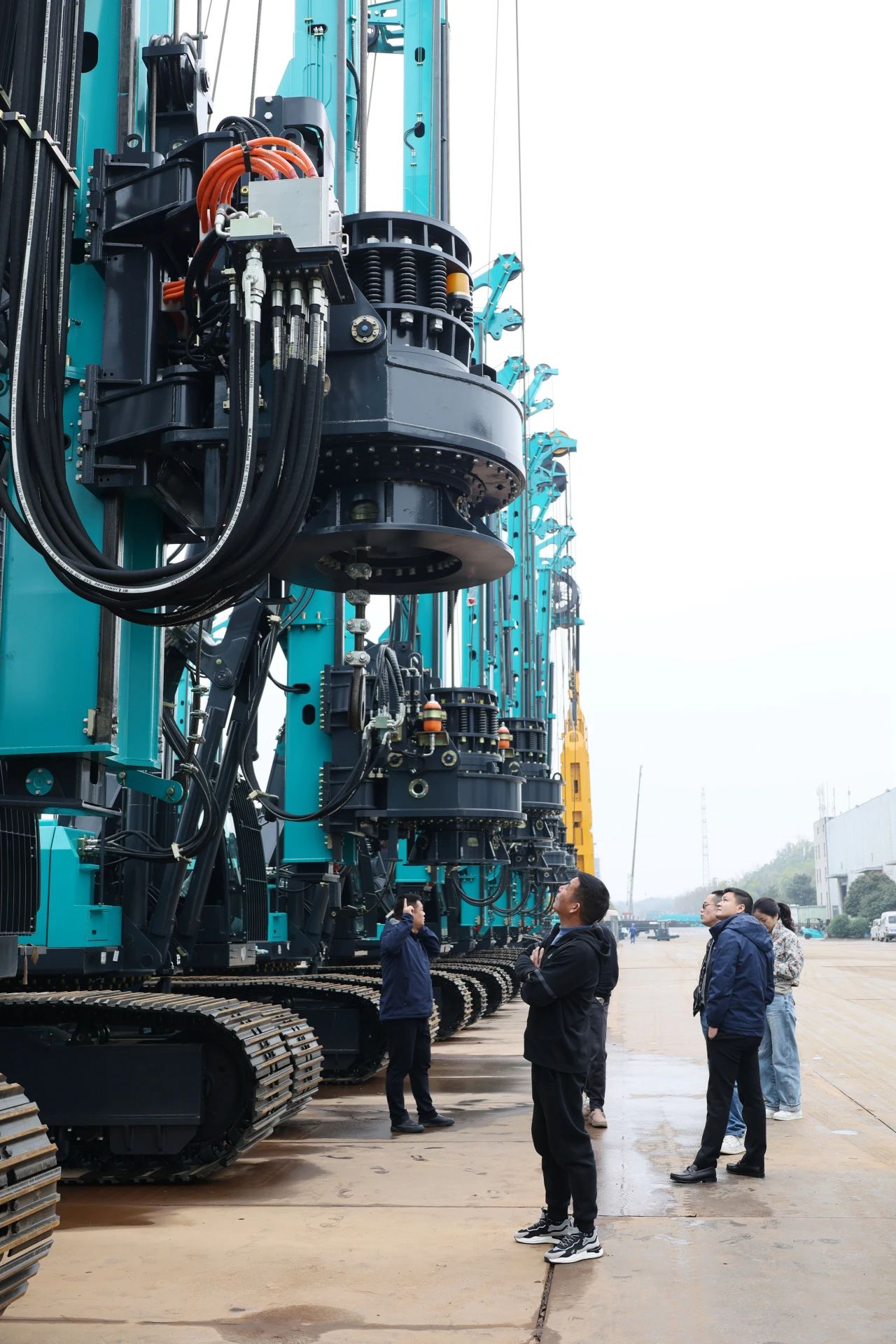 山河智能舉辦“植樁一體機(jī)”工程應(yīng)用專題交流會(huì)，共繪行業(yè)發(fā)展藍(lán)圖