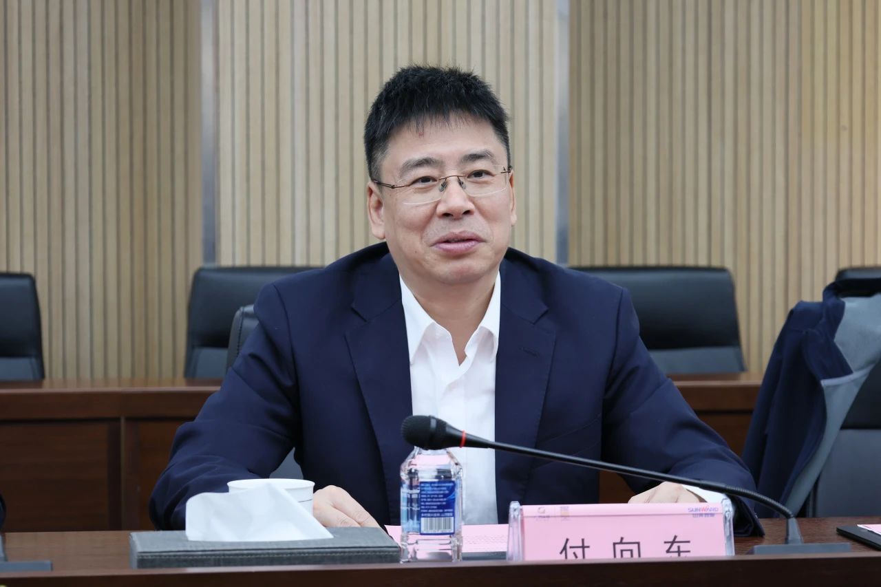 強(qiáng)強(qiáng)聯(lián)合，聚能攻堅(jiān)！山河智能與北方爆破科技達(dá)成戰(zhàn)略合作